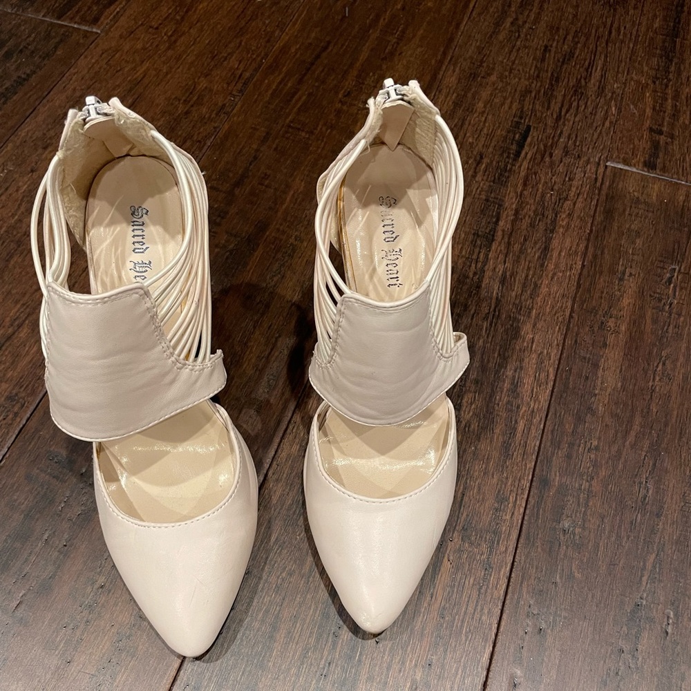 Sacred Heart High Heels women size 7